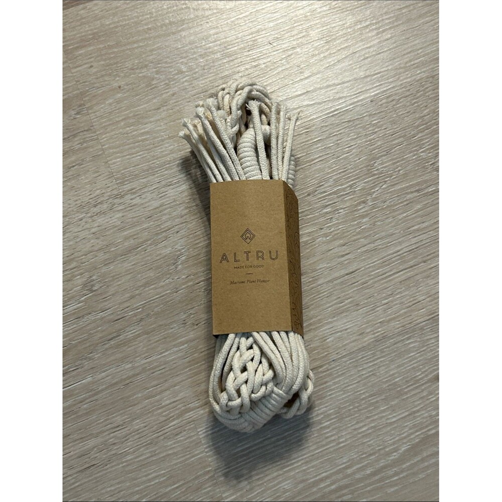 Altru NWT Macrame Braided Corded Rope Plant Hanger